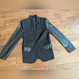 NWOT Ellen Tracy L/S Black Jacket Blazer Faux Leather Sleeves Size XS